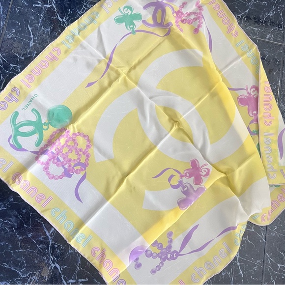 CHANEL Silk Scarf Bijoux Jewellery Pearls Earrings CC Logo - Picture 14 of 14